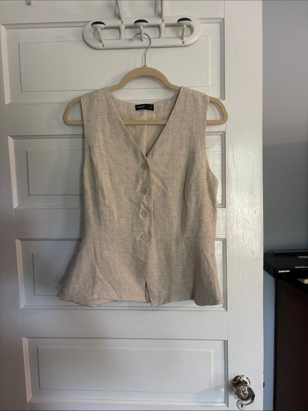 Linen-Blend Sleeveless Button Front Top in Beige